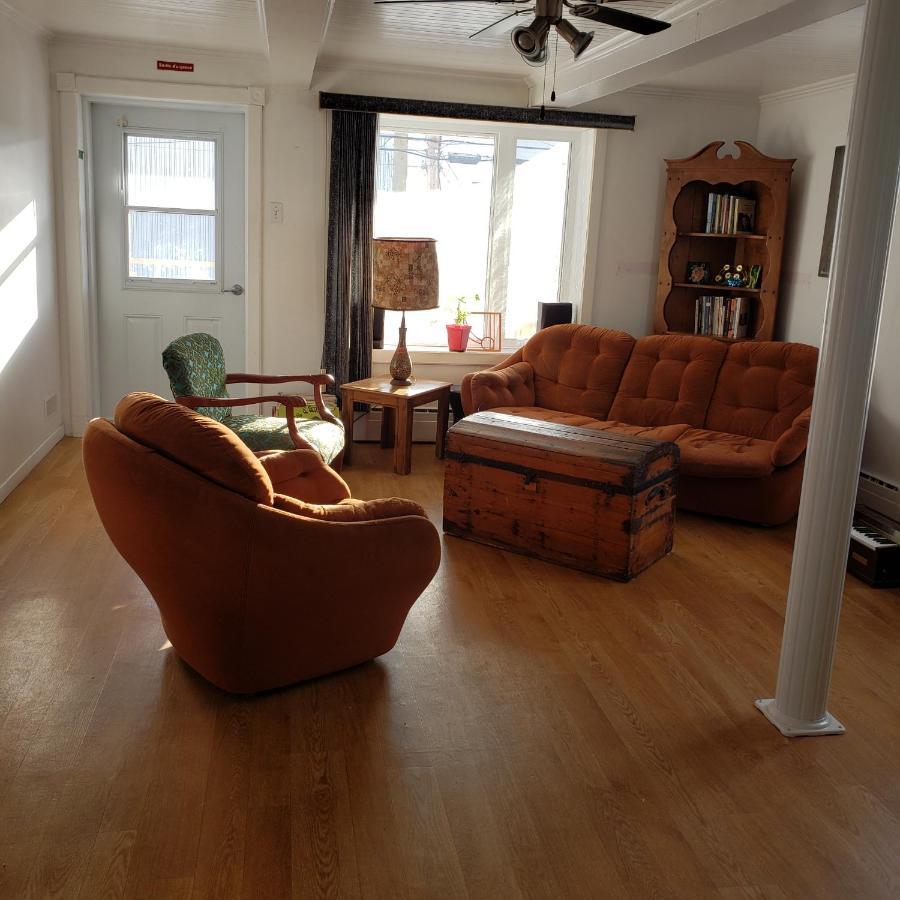 La Joie De Vivre Apartment Trois-Pistoles Luaran gambar